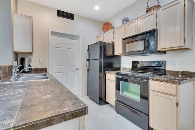 Photo - 9253 N Firebrick Dr Unit #114