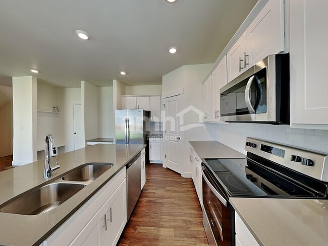 Photo - 3934 Wyedale Wy