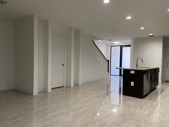 Photo - 281 Bella Sol Way