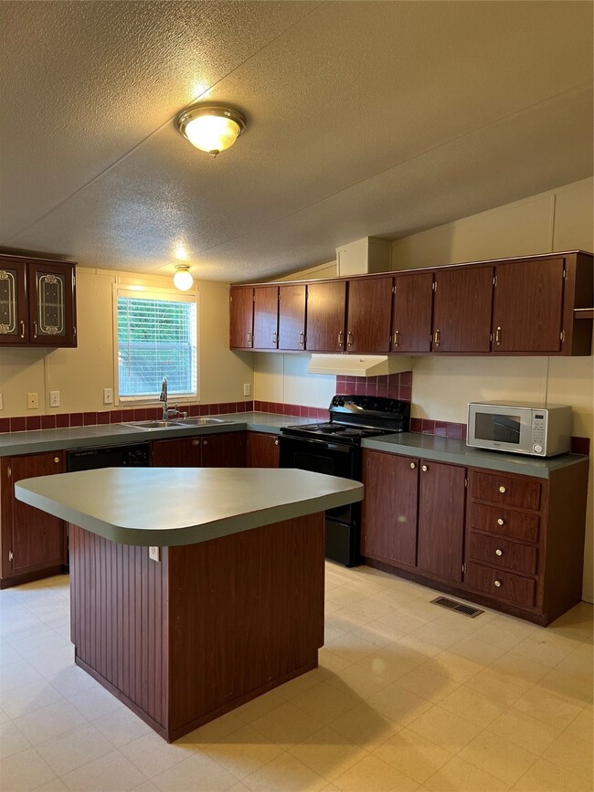 Photo - 20431 Mountain Dale Dr