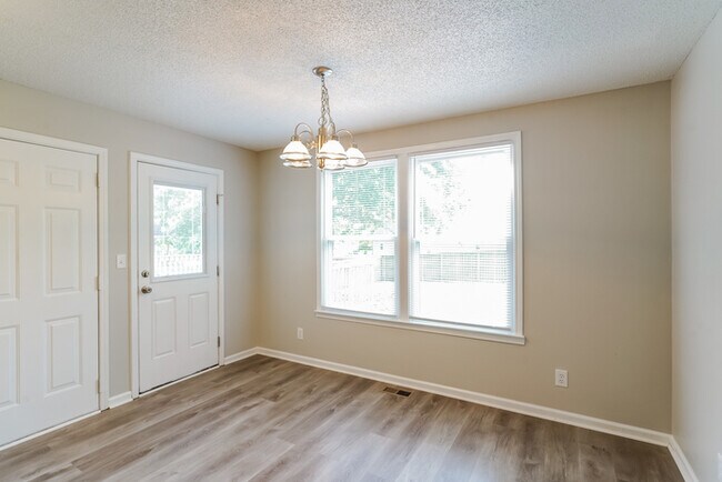 230 Kathleen Ct