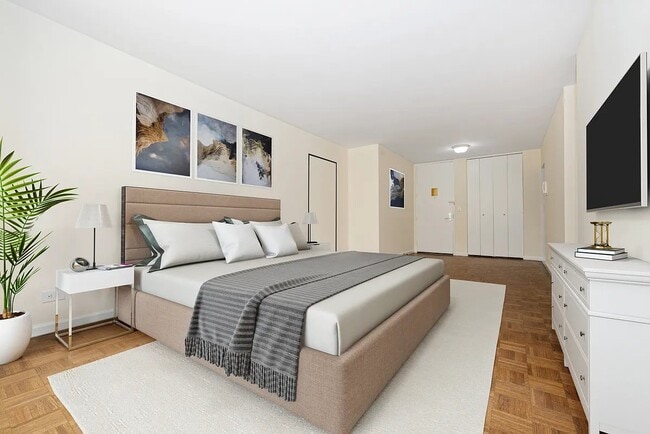 Photo - 245 E 44th St Unit 4EE