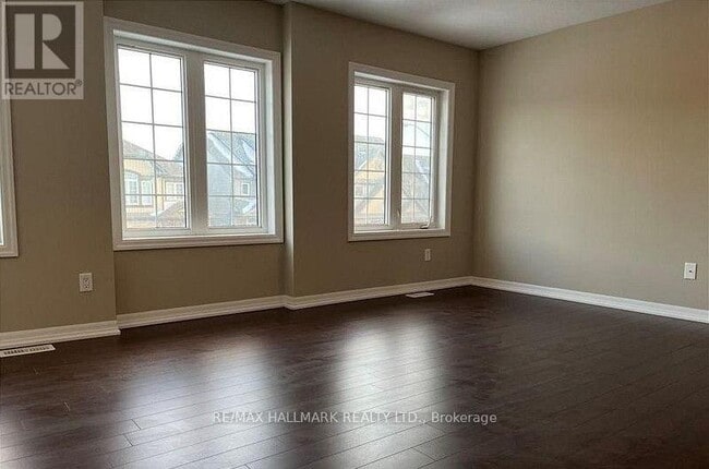 Photo - 286 Buttonbush St