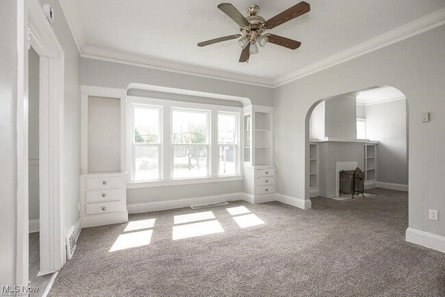 Photo - 9215 Yale Ave