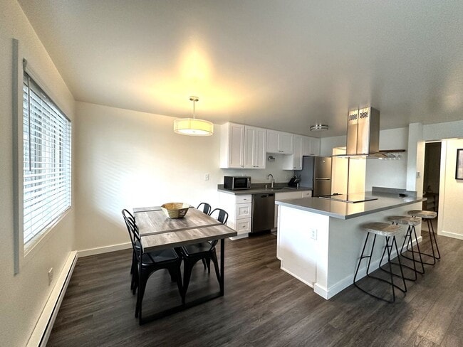 Photo - 1bd/1ba Seattle Condo Unit 2