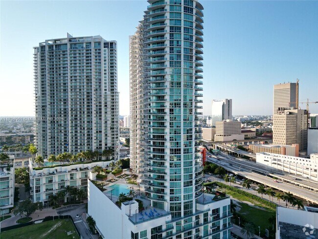 Building Photo - 350 S Miami Ave Unit 1205 Rental