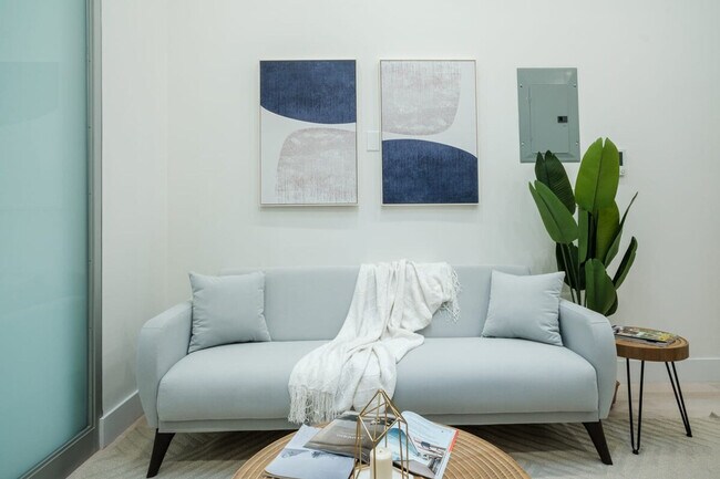 Photo - 317 E 78th St Unidad ID1021988P