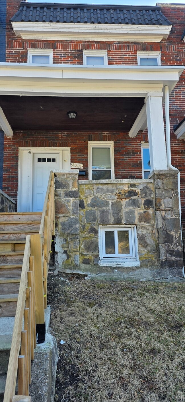 Photo - 2329 Windsor Ave