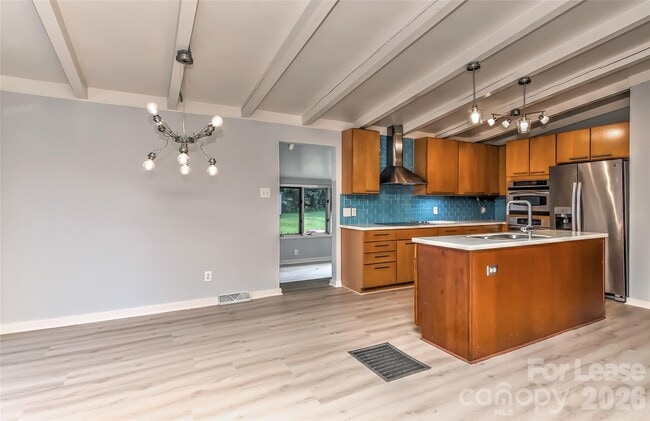 Photo - 3111 Spring Valley Rd