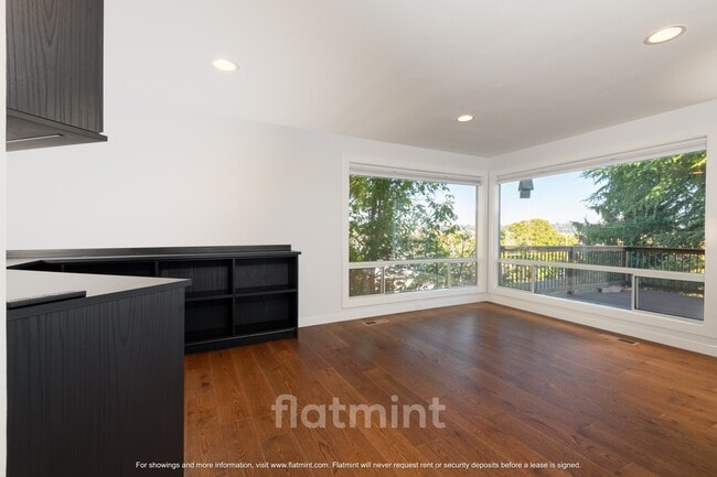 Photo - 4444 29th Ave W