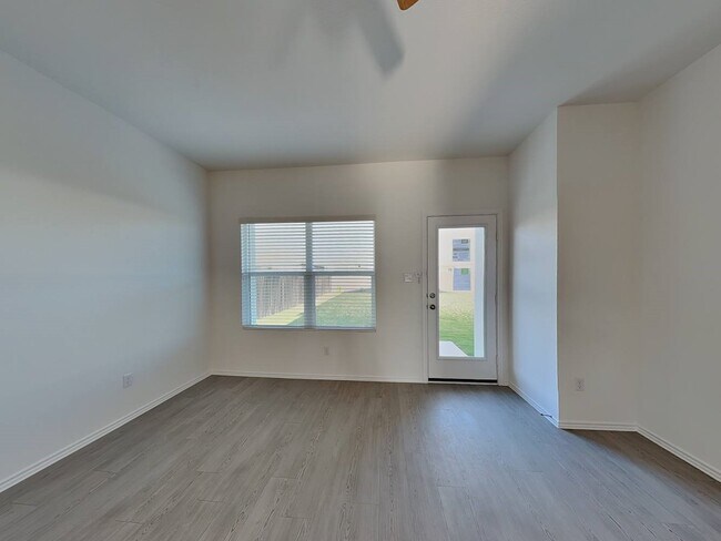 Photo - 1508 Chapel Rnch Rd