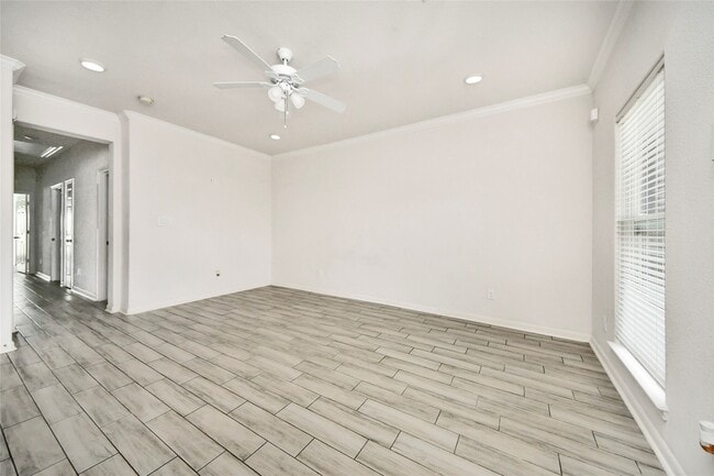 Photo - 7980 Ethel St