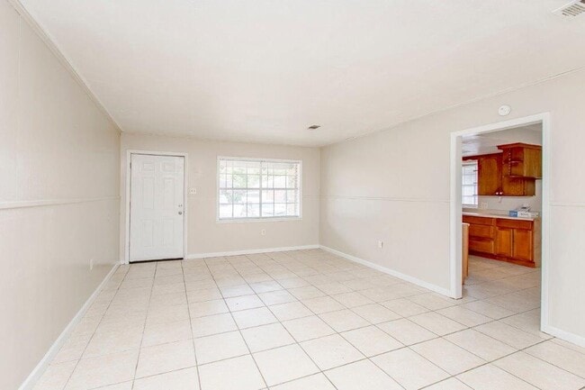 Photo - 13601 Goodwood Blvd