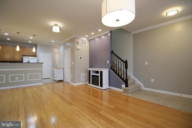 Building Photo - 2415 Rainswood Ln