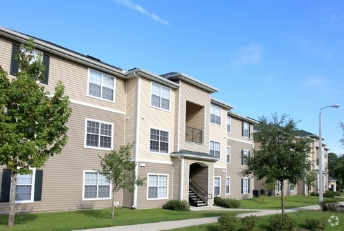 Building Photo - Whispering Oaks Rental