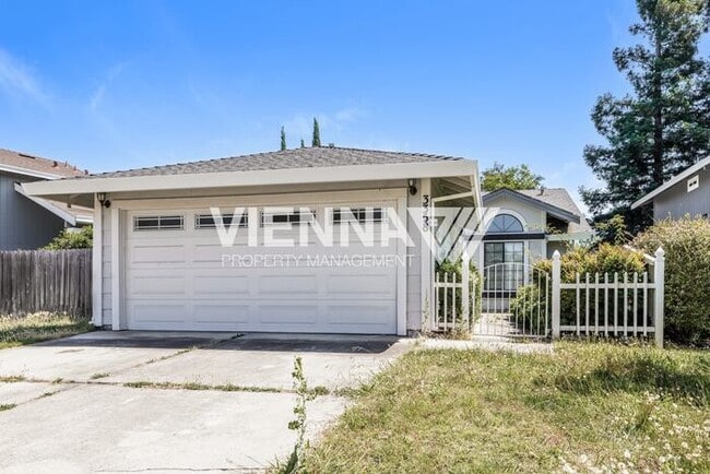 Building Photo - 3358 Brownlea Cir