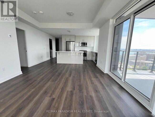 Photo - 2007 James St Unit 1207