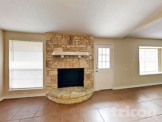 Photo - 6515 Ridge Cir Dr