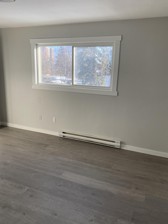 Photo - 2128-2128 Quince St