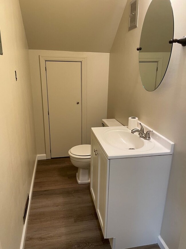 Photo - 9571 - 108/110 East Main St (MCPHEARSON BUILDING) Unit 110