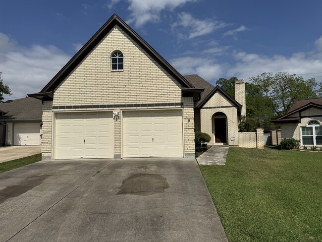 Building Photo - 504 Independence Dr