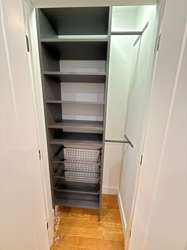 Building Photo - 36 Shepard St Unit 1