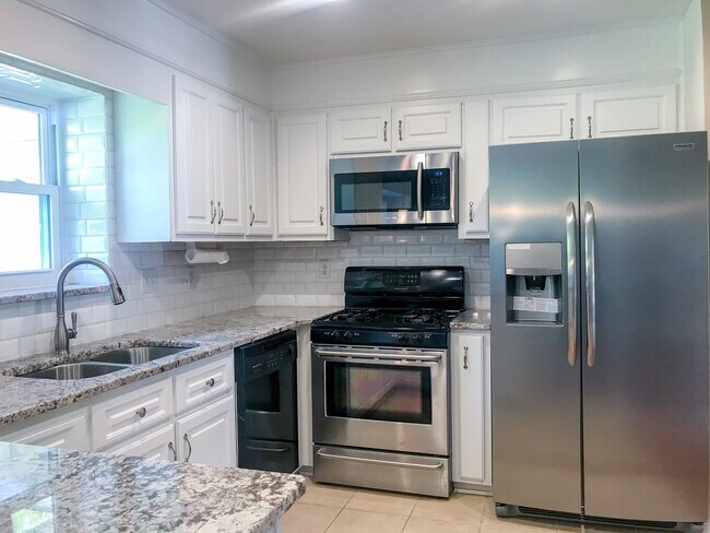 Photo - 2916 Norwood Dr