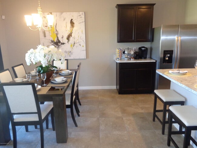 Photo - 411 Cougar St