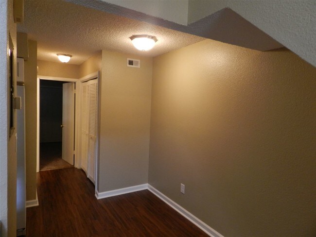 Photo - 2388 Parrot Ln House