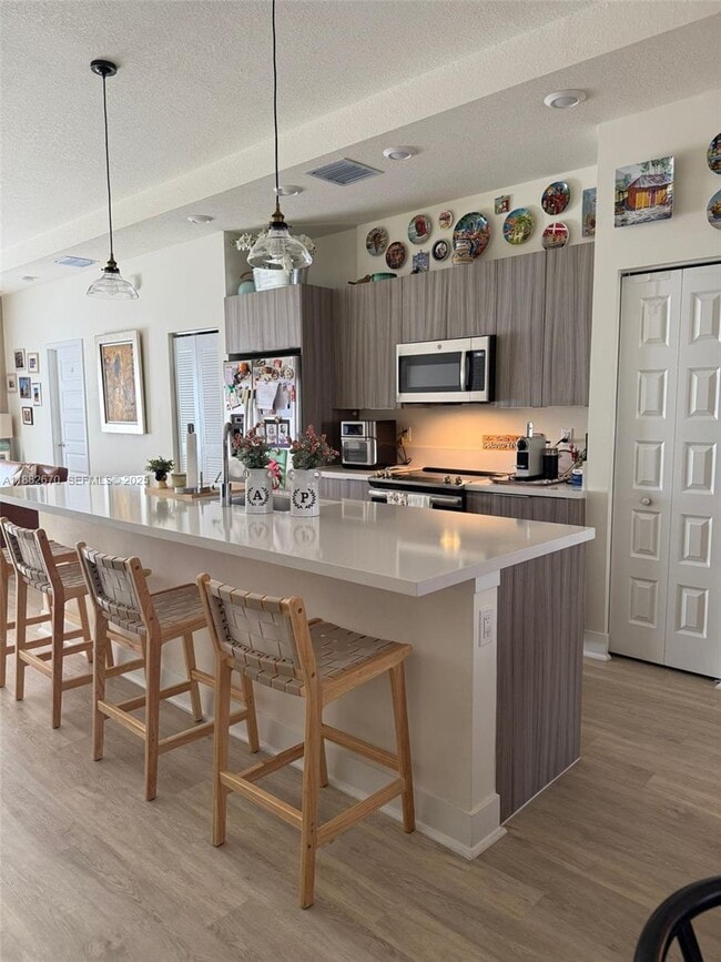 Building Photo - 7819 NW 104th Ave Unit 38