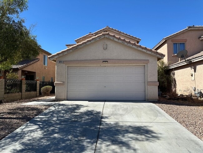 Building Photo - BLUE DIAMOND RANCH