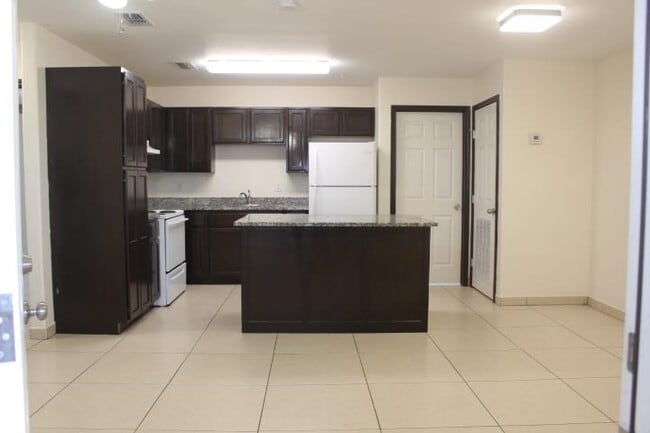 Photo - 3118 Garfield St Unidad 5