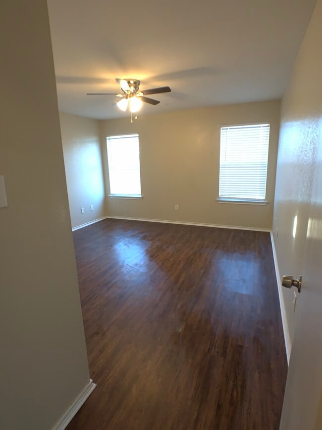 Photo - 114 Phillips St