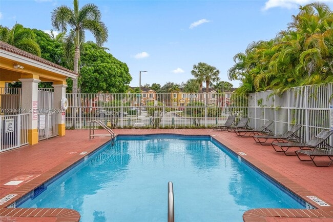 Photo - 627 E Mowry Ct