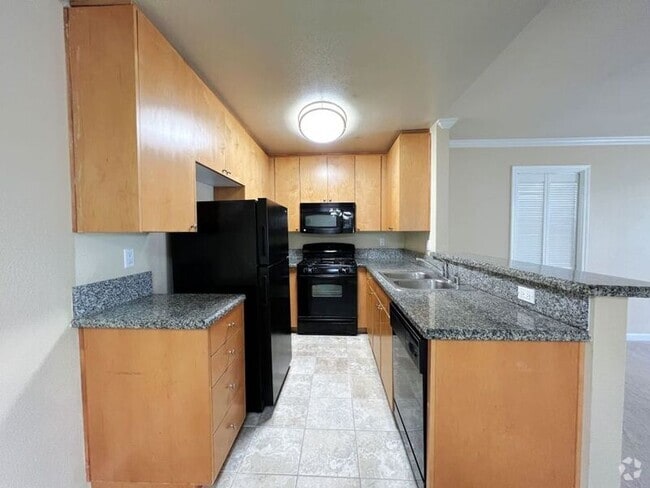 Building Photo - 768 Florida St Rental