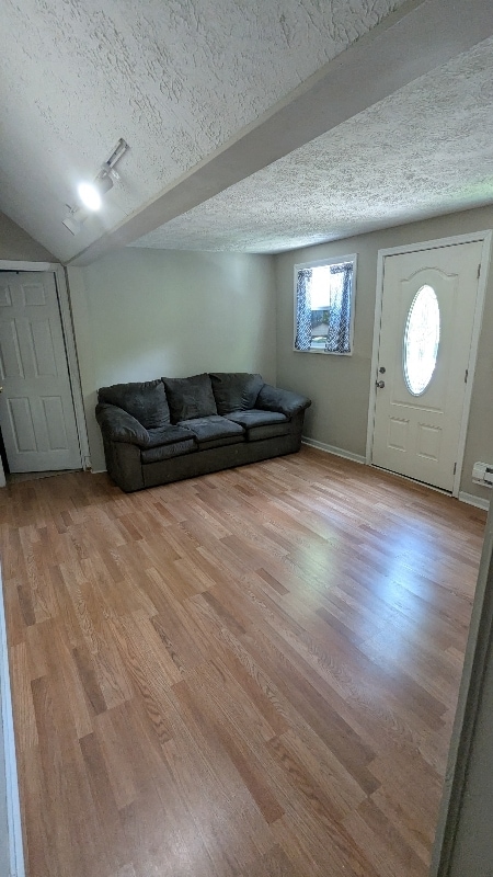 Photo - 270 Archer St