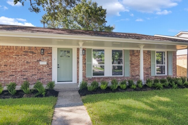 Building Photo - 6115 Lymbar Dr