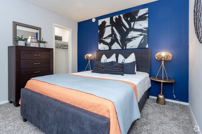 2BR,1BA-880SF