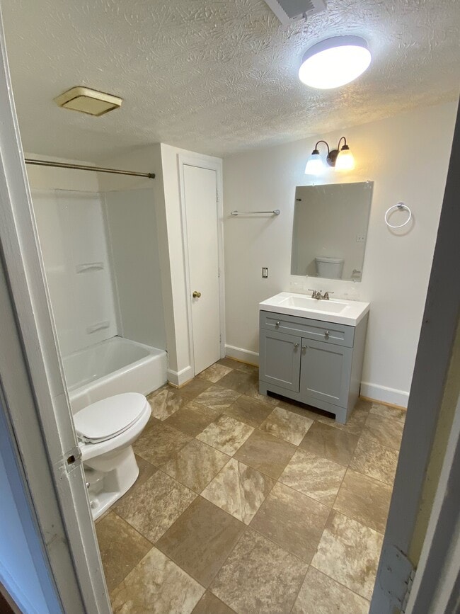 DSC02527 - 481 Midgett Farm Rd Unidad 4