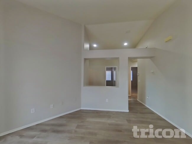 Photo - 12425 N 42nd Dr