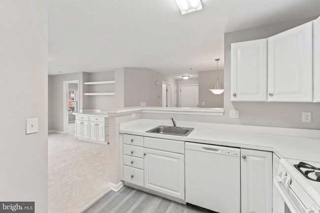 Photo - 1060 Gardenview Loop Unit 304