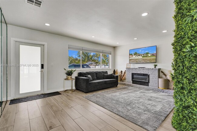 Photo - 19625 NW 6th Pl