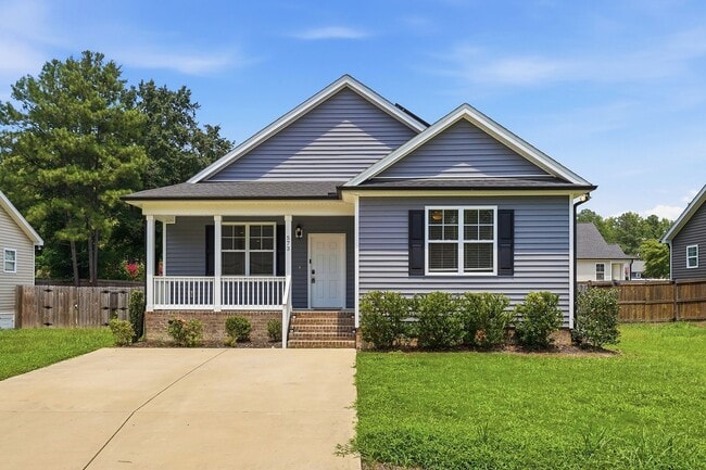 Building Photo - RANCH HOME with 3 bedrooms and 2 baths-GROWING TOWN OF ANGIER