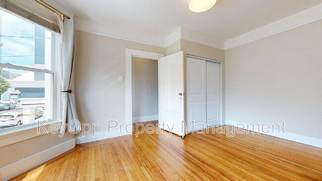 Photo - 1412 Lyon St Unit #A