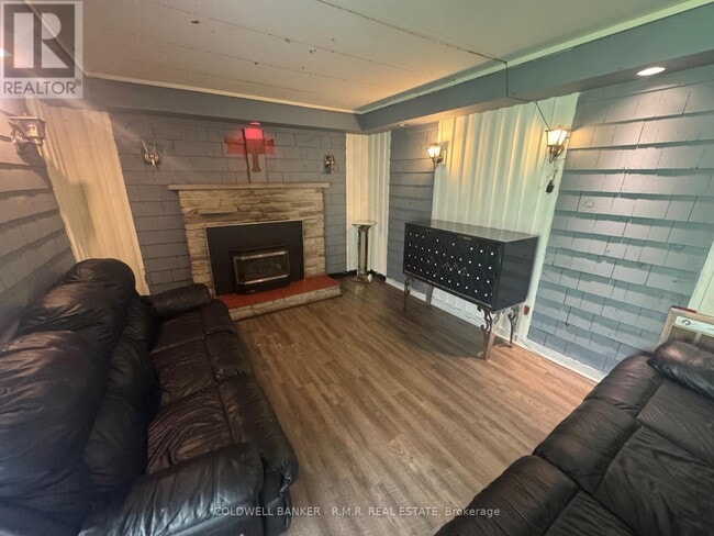Photo - 913 Walnut Ct