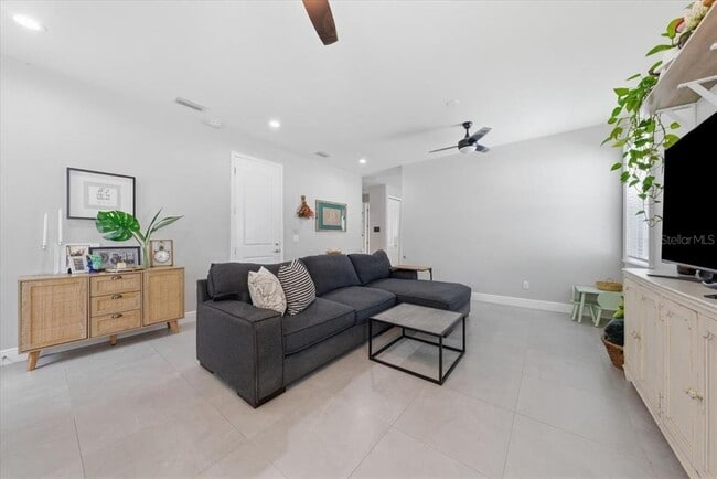 Photo - 1808 W Cluster Ave