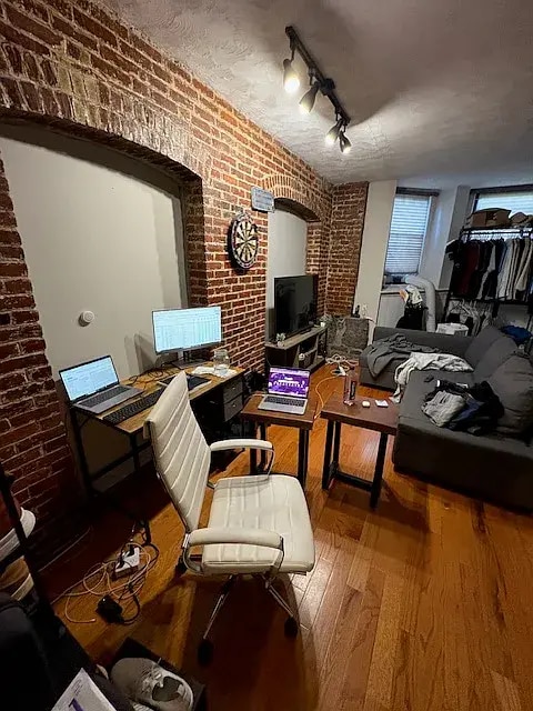 Building Photo - 247 Beacon St Unit BF Rental