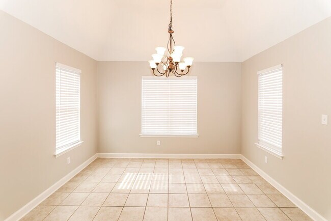 Photo - 8419 Pinnacle Dr