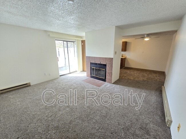Building Photo - 8516 N Mayfair St Unit #18 Rental