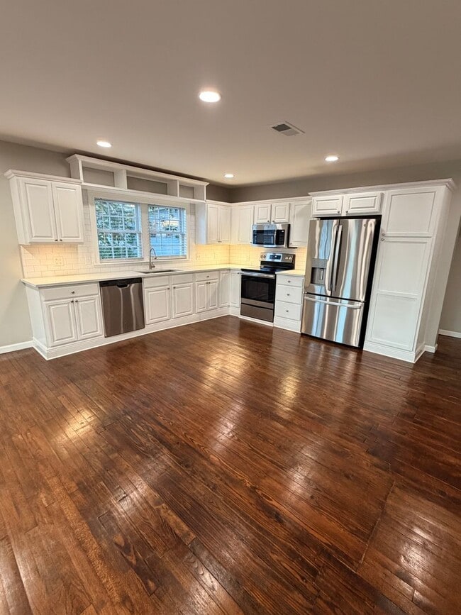 Photo - 3/2 Pascagoula